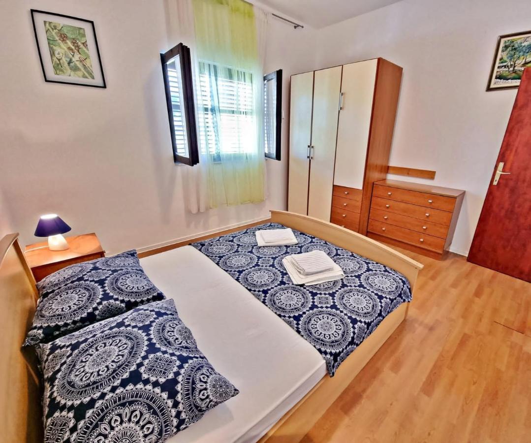 Apartman Irena With Terase End Private Parking Donji Okrug  エクステリア 写真